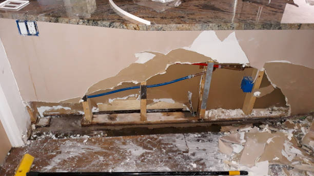 Best Water damage restoration mold remediation  in Compton, CA